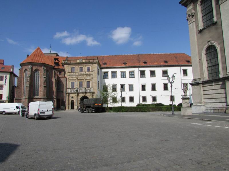 Zamek Brzeg Zamek Piastów Śląskich - strona wschodnia