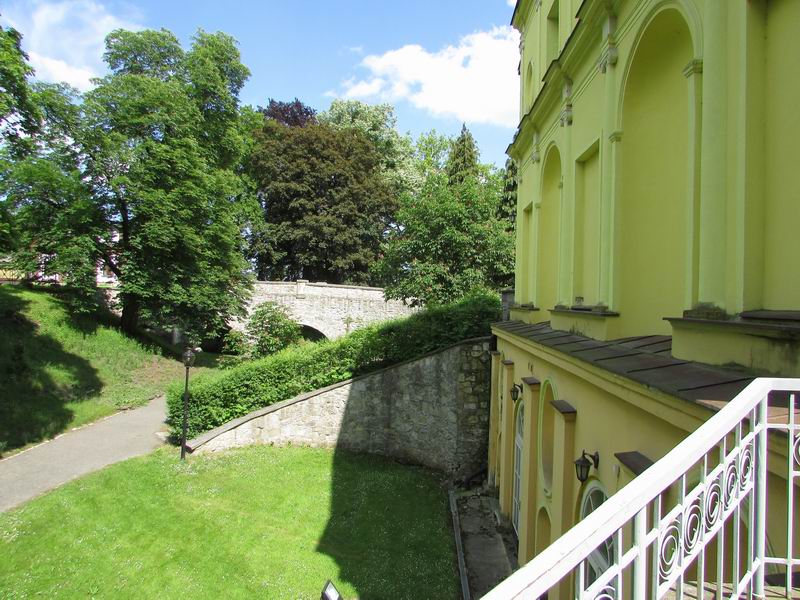 Zamek Rogów Opolski Strona zachodnia zamku.