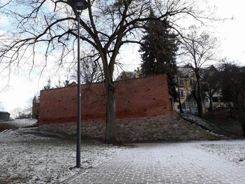 Zamek Olsztyn Fragment średniowiecznych murów miejskich
